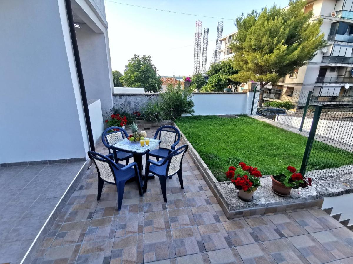 Appartement Parun à Pula Extérieur photo