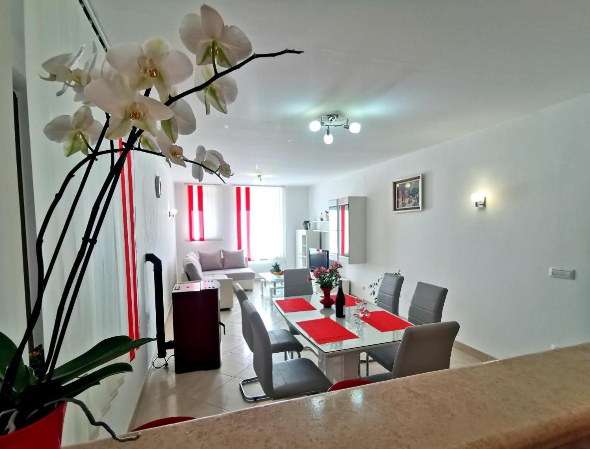 Appartement Parun à Pula Extérieur photo